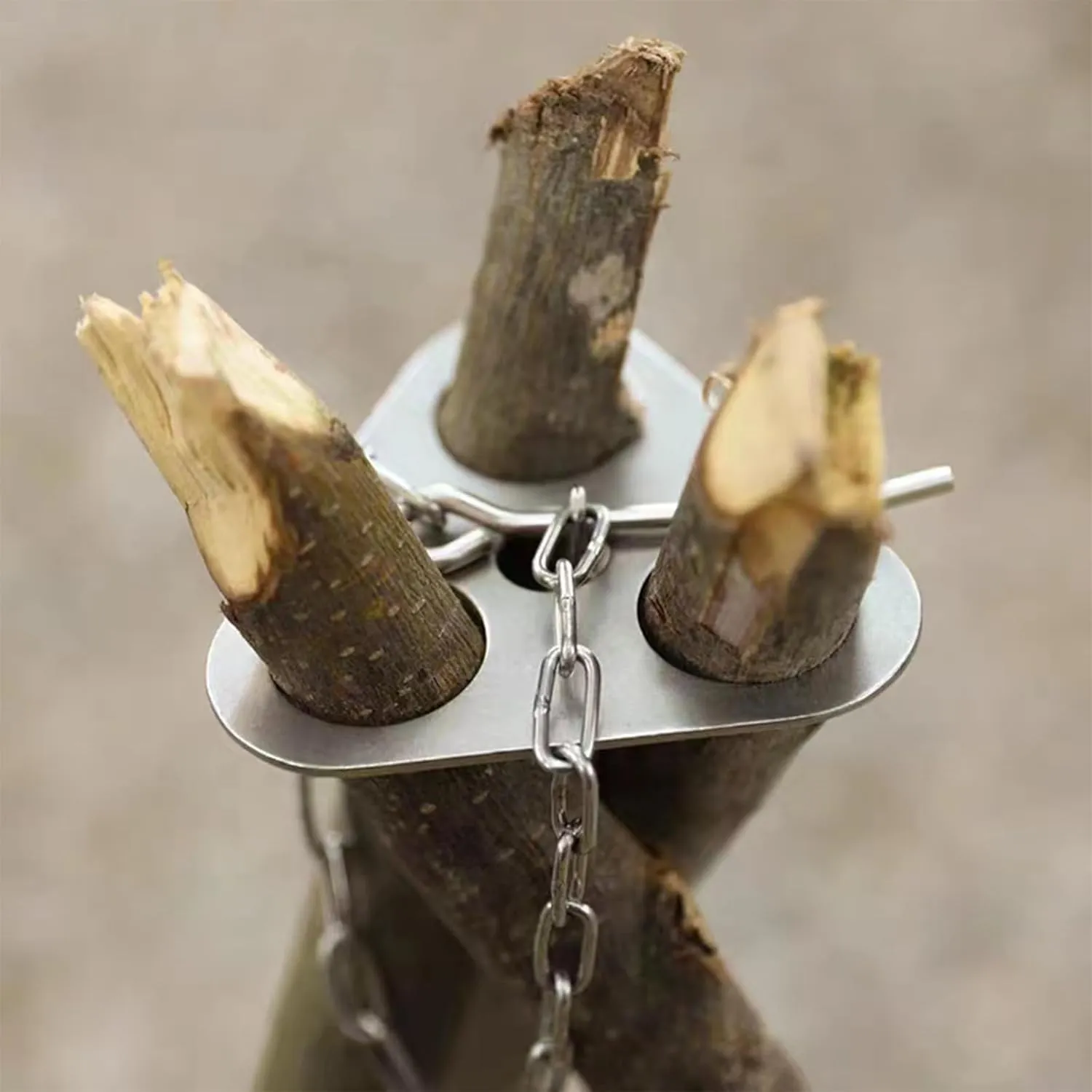 Camping Tripod for Ccooking,A Set Campfire Tripod,Made of Stainless Steel,Will Be Essential Camp Gear When You Cook or Grill Outdoors(Silver)