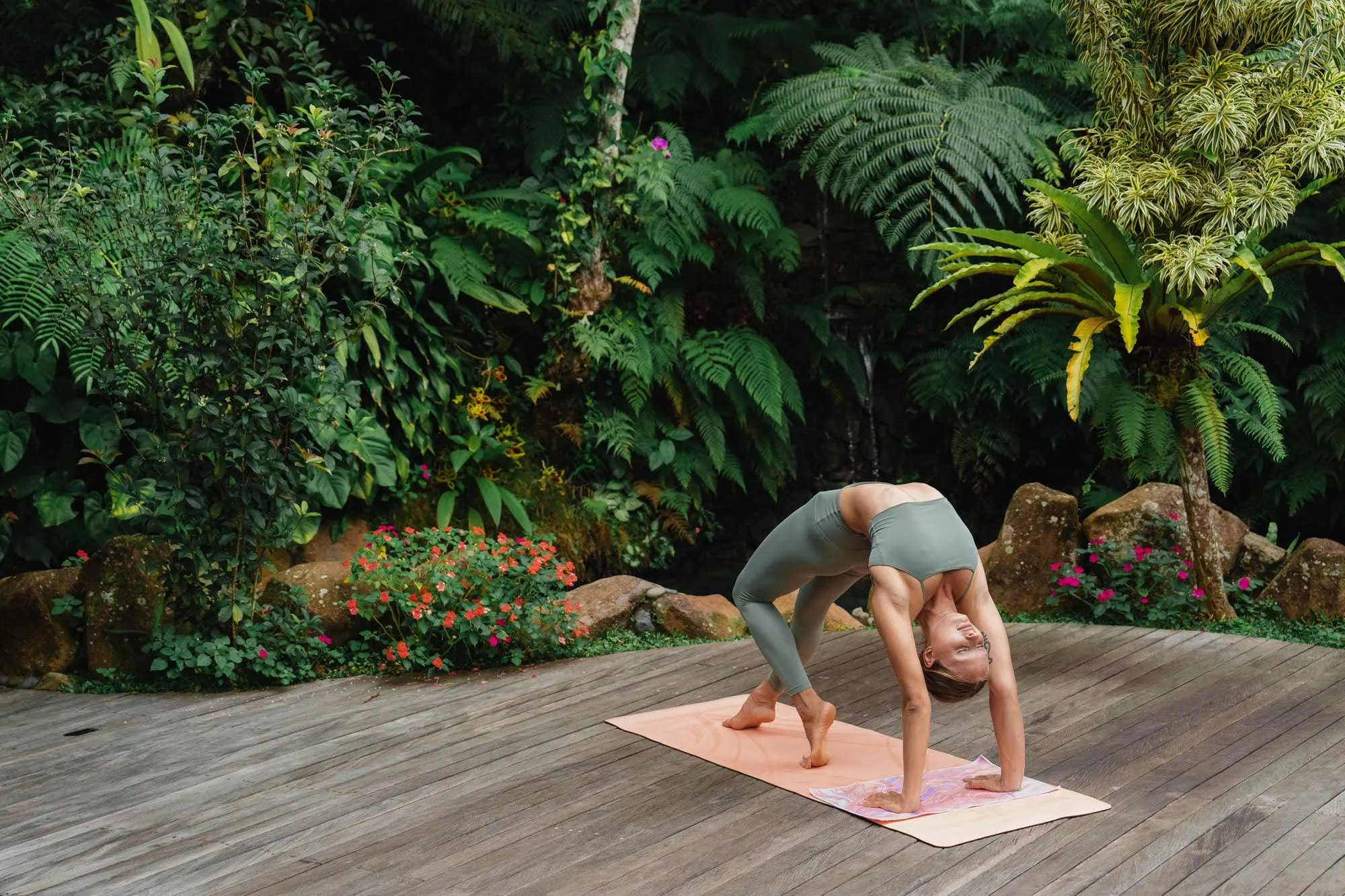 Yoga Hand Towel - Pearl - Ultra-Grippy, Moisture Absorbing & Quick-Dry